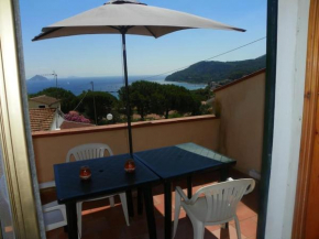 Bel appartamento a Cavo con vista sul golfo Cavo